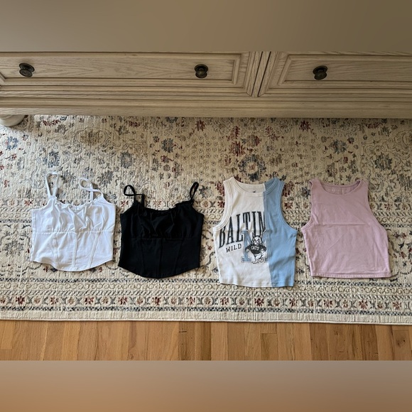 Hollister bundle lot of 4 crop tank tops size S small Aeropostale - Picture 1 of 8